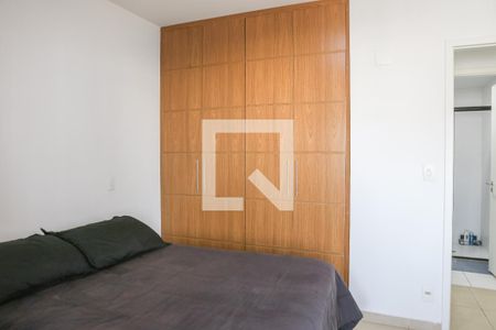 Quarto de apartamento à venda com 1 quarto, 47m² em Parque Industrial Tomas Edson, São Paulo