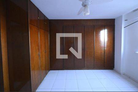 Quarto 1 de apartamento para alugar com 1 quarto, 81m² em Setor Bueno, Goiânia