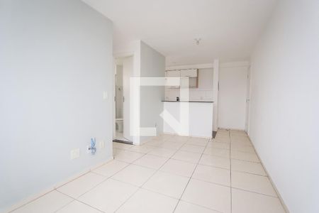 Sala de apartamento para alugar com 2 quartos, 45m² em Jardim Elizabete, Taboão da Serra