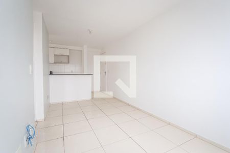 Sala de apartamento para alugar com 2 quartos, 45m² em Jardim Elizabete, Taboão da Serra