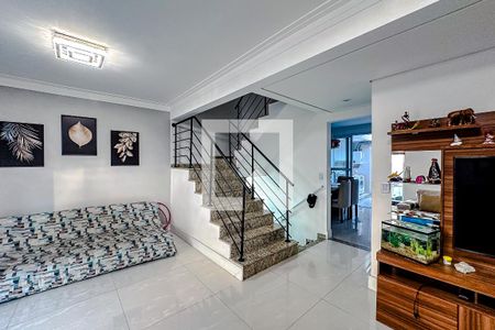 Sala de casa de condomínio à venda com 3 quartos, 174m² em Vila Bertioga, São Paulo