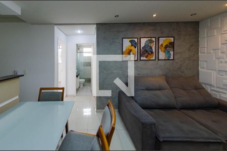 Sala de apartamento à venda com 2 quartos, 70m² em Estrela do Oriente, Belo Horizonte