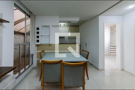 Sala de apartamento à venda com 2 quartos, 70m² em Estrela do Oriente, Belo Horizonte