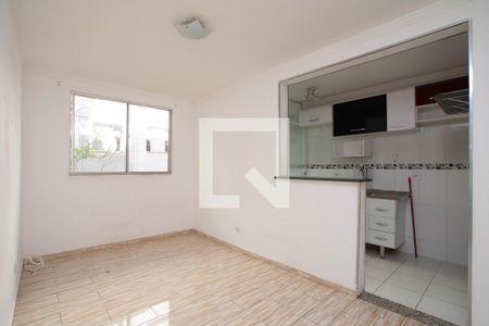 Sala de apartamento para alugar com 2 quartos, 45m² em Água Chata, Guarulhos