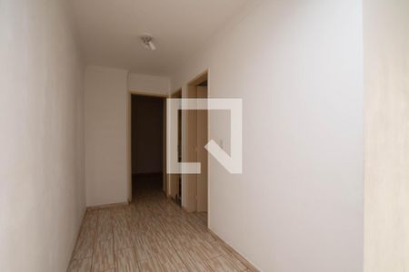 Corredor de apartamento para alugar com 2 quartos, 45m² em Água Chata, Guarulhos