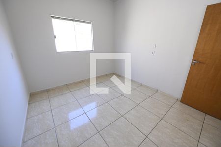 Quarto 2 de casa para alugar com 2 quartos, 60m² em Residencial Forteville, Goiânia