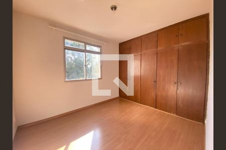 Apartamento à venda com 2 quartos, 59m² em Cruzeiro, Belo Horizonte