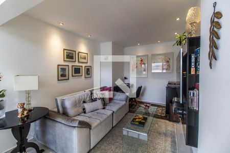 Sala de TV de apartamento à venda com 2 quartos, 92m² em Tamboré, Santana de Parnaíba