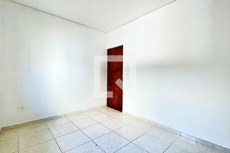 Quarto 1 de casa para alugar com 2 quartos, 250m² em Jardim Santa Bárbara, Guarulhos