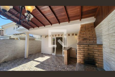 Quintal de casa de condomínio à venda com 3 quartos, 110m² em Medeiros, Jundiaí