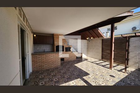 Quintal de casa de condomínio à venda com 3 quartos, 110m² em Medeiros, Jundiaí