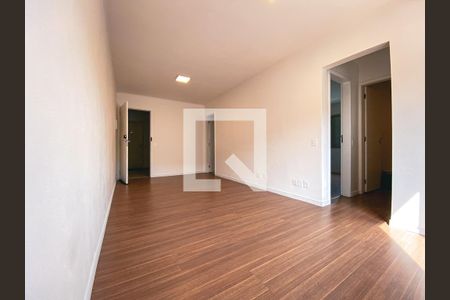 Sala de apartamento para alugar com 2 quartos, 51m² em Jardim Ouro Preto, São Paulo