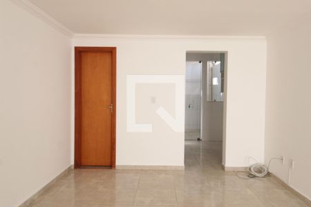 Sala de casa à venda com 2 quartos, 65m² em Piratininga, Belo Horizonte