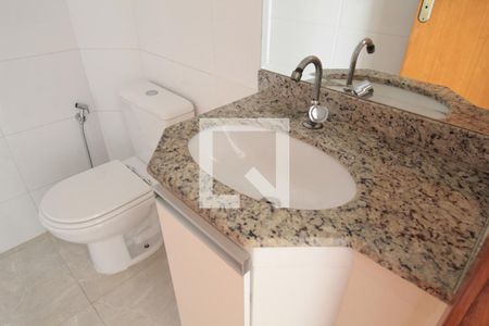 Lavabo da Sala de casa à venda com 2 quartos, 65m² em Piratininga, Belo Horizonte