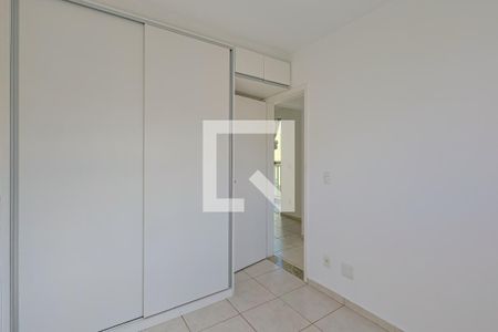 Quarto 1 de apartamento para alugar com 2 quartos, 55m² em Fernão Dias, Belo Horizonte