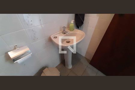 Casa para alugar com 400m², 4 quartos e 4 vagas Casa para alugar com 400m², 4 quartos e 4 vagasBanheiro do Salão de Jogos