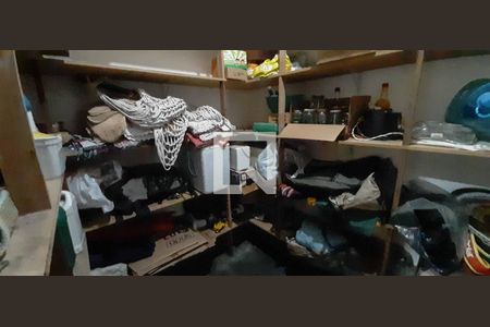 Casa para alugar com 400m², 4 quartos e 4 vagas Casa para alugar com 400m², 4 quartos e 4 vagasDispensa da Área de Serviço