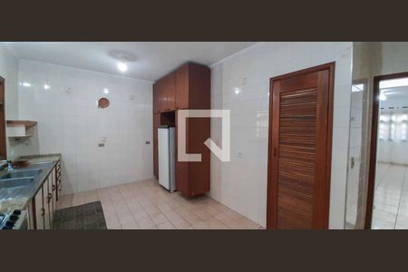 Casa para alugar com 400m², 4 quartos e 4 vagas Casa para alugar com 400m², 4 quartos e 4 vagasCozinha