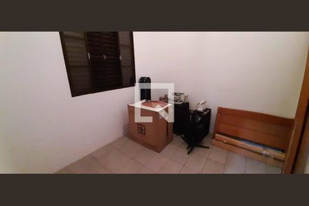 Casa para alugar com 400m², 4 quartos e 4 vagas Casa para alugar com 400m², 4 quartos e 4 vagasSuíte 2