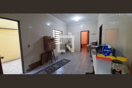 Casa para alugar com 400m², 4 quartos e 4 vagas Casa para alugar com 400m², 4 quartos e 4 vagasÁrea de Serviço