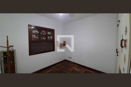 Casa para alugar com 400m², 4 quartos e 4 vagas Casa para alugar com 400m², 4 quartos e 4 vagasQuarto 2