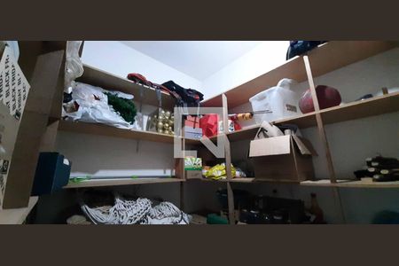 Casa para alugar com 400m², 4 quartos e 4 vagas Casa para alugar com 400m², 4 quartos e 4 vagasDispensa da Área de Serviço