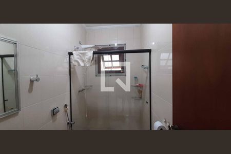 Casa para alugar com 400m², 4 quartos e 4 vagas Casa para alugar com 400m², 4 quartos e 4 vagasBanheiro Social