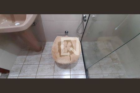 Casa para alugar com 400m², 4 quartos e 4 vagas Casa para alugar com 400m², 4 quartos e 4 vagasBanheiro Social