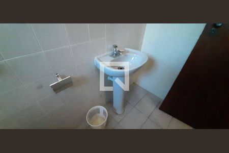 Casa para alugar com 400m², 4 quartos e 4 vagas Casa para alugar com 400m², 4 quartos e 4 vagasBanheiro da Suíte 2