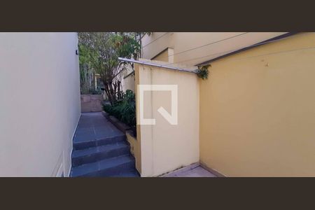 Casa para alugar com 400m², 4 quartos e 4 vagas Casa para alugar com 400m², 4 quartos e 4 vagasQuintal