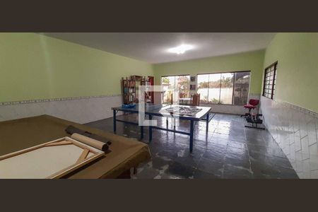 Casa para alugar com 400m², 4 quartos e 4 vagas Casa para alugar com 400m², 4 quartos e 4 vagasSalão de Jogos