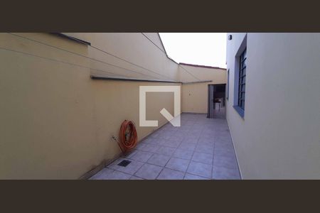 Casa para alugar com 400m², 4 quartos e 4 vagas Casa para alugar com 400m², 4 quartos e 4 vagasQuintal