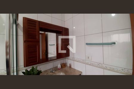 Casa para alugar com 400m², 4 quartos e 4 vagas Casa para alugar com 400m², 4 quartos e 4 vagasBanheiro da Suíte 1