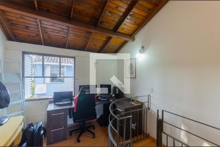 Quarto  de casa de condomínio à venda com 1 quarto, 37m² em Vila Nova, Porto Alegre