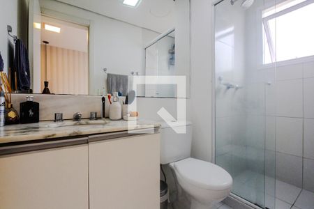 Banheiro suite de apartamento à venda com 3 quartos, 72m² em Jardim Itu, Porto Alegre