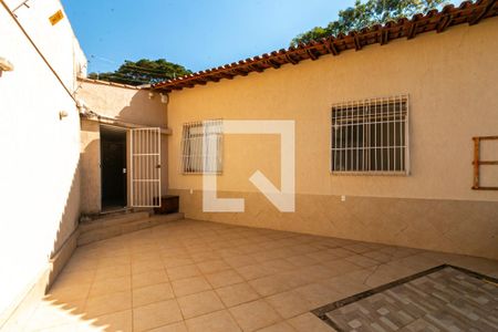 Casa para alugar com 2 quartos, 55m² em Itapoã, Belo Horizonte