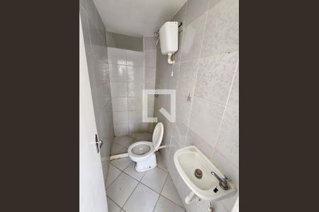 Banheiro de casa de condomínio para alugar com 1 quarto, 53m² em Engenho de Dentro, Rio de Janeiro