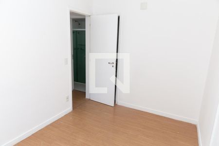 Suite de apartamento à venda com 2 quartos, 65m² em Jardim Flor da Montanha, Guarulhos