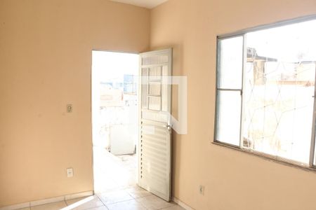 Sala de casa para alugar com 1 quarto, 48m² em Engenho Pequeno , Nova Iguaçu