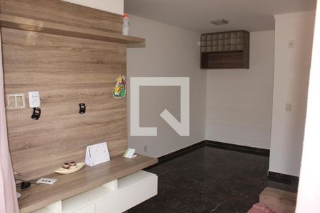 Sala de apartamento para alugar com 2 quartos, 47m² em Vila Monte Serrat, Cotia