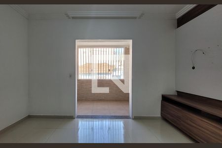 Sala de casa para alugar com 2 quartos, 115m² em Vila Humaita, Santo André