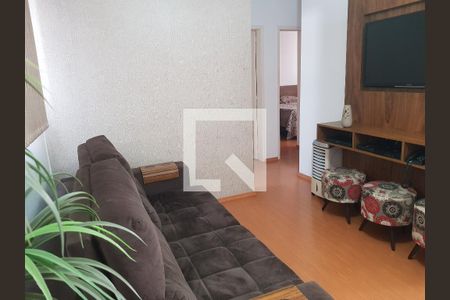 Sala de apartamento para alugar com 3 quartos, 58m² em Kennedy, Contagem