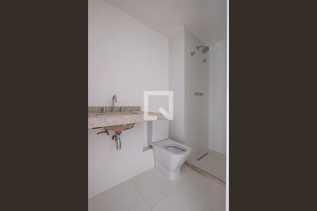 Banheiro de kitnet/studio à venda com 1 quarto, 28m² em Sumaré, São Paulo