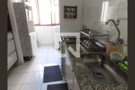 Cozinha de apartamento à venda com 2 quartos, 64m² em Chácara Agrindus, Taboão da Serra