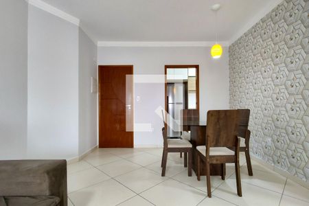 Sala de apartamento para alugar com 2 quartos, 50m² em Vila Tupi, Praia Grande