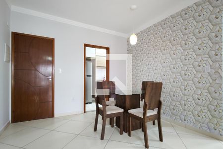 Sala de apartamento para alugar com 2 quartos, 50m² em Vila Tupi, Praia Grande