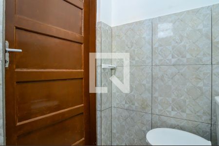 Banheiro de casa para alugar com 1 quarto, 50m² em Jardim Silveira, Barueri