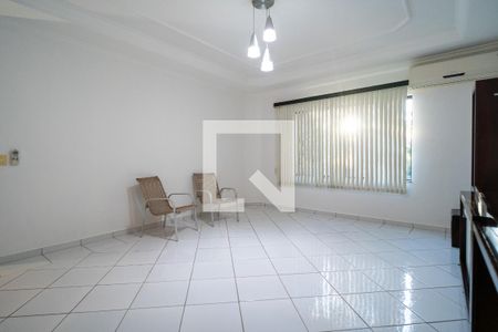 Sala de casa para alugar com 4 quartos, 275m² em Granja Olga Ii, Sorocaba