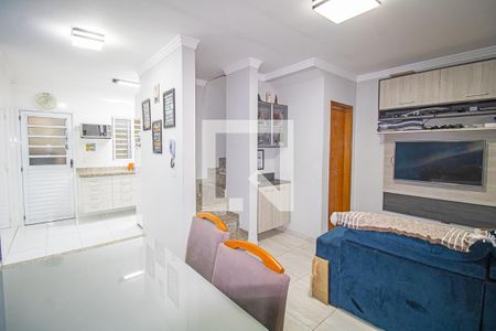 Sala de casa de condomínio à venda com 3 quartos, 84m² em Vila Mazzei, São Paulo