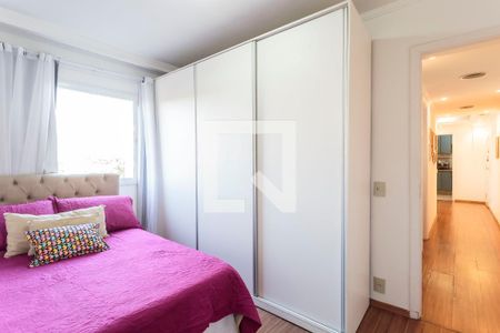 Quarto 1 de apartamento à venda com 2 quartos, 70m² em Indianópolis, São Paulo